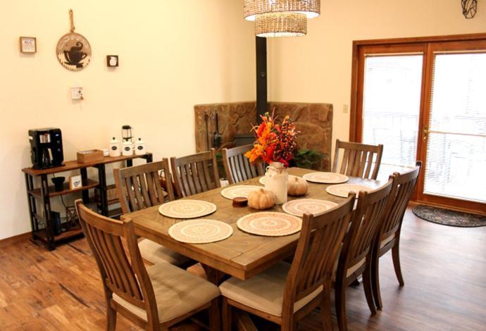 Kathys Cabin, King Bed, Hot Tub, Near-Nau & Downtown Attractions, Perfect Year-Round Mountain Getaway Flagstaff Exterior foto